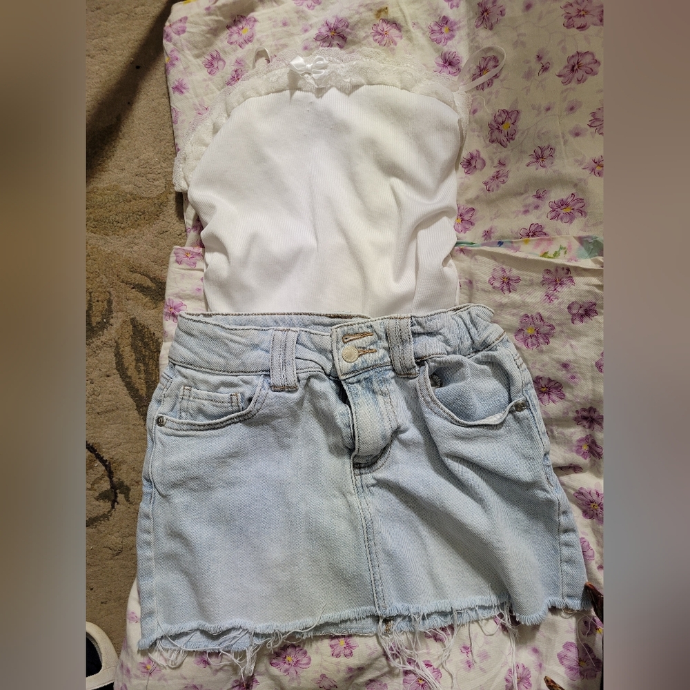 3 Piece Versatile/interchangable Outfit Size M/L GIRLS